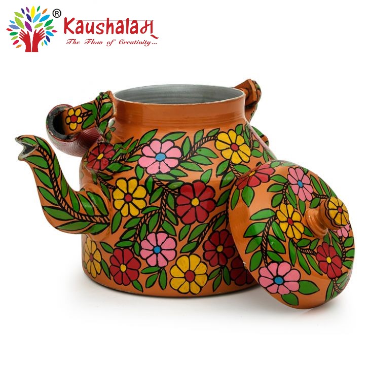 Hand Painted Kettle : Daisy