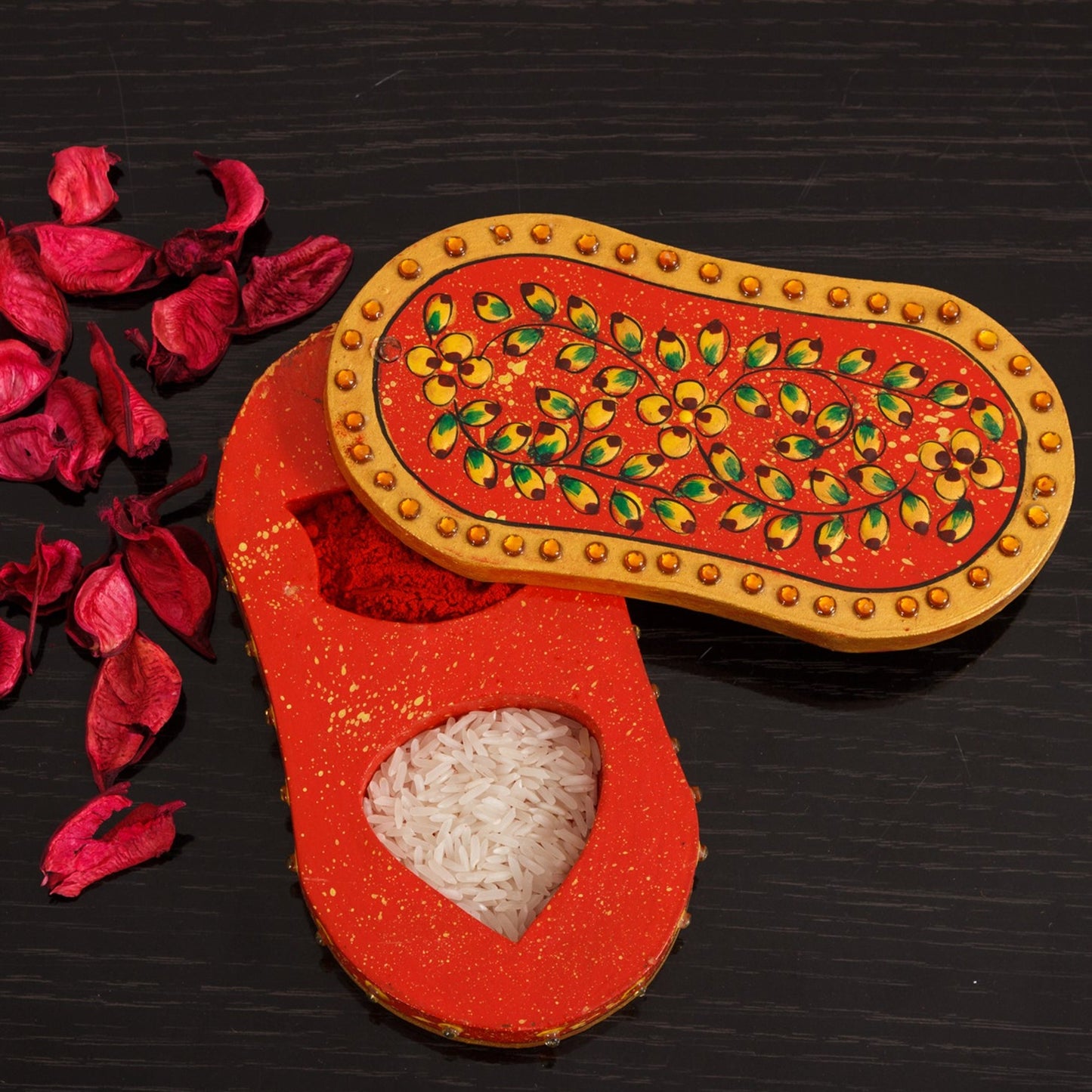 Haldi Kumkum (CHOPDA): OVAL RED