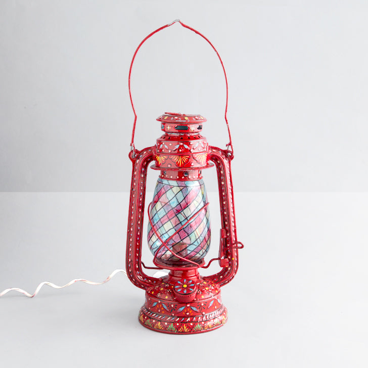 Hand Painted Hurrican Lantern with Bulb : Red